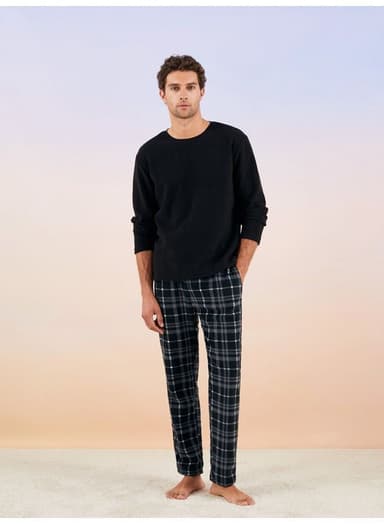 Standard Pattern Plaid Fleece Men's Pajamas Set thumbnail 2