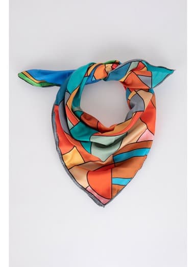 Woman Shawl thumbnail 2